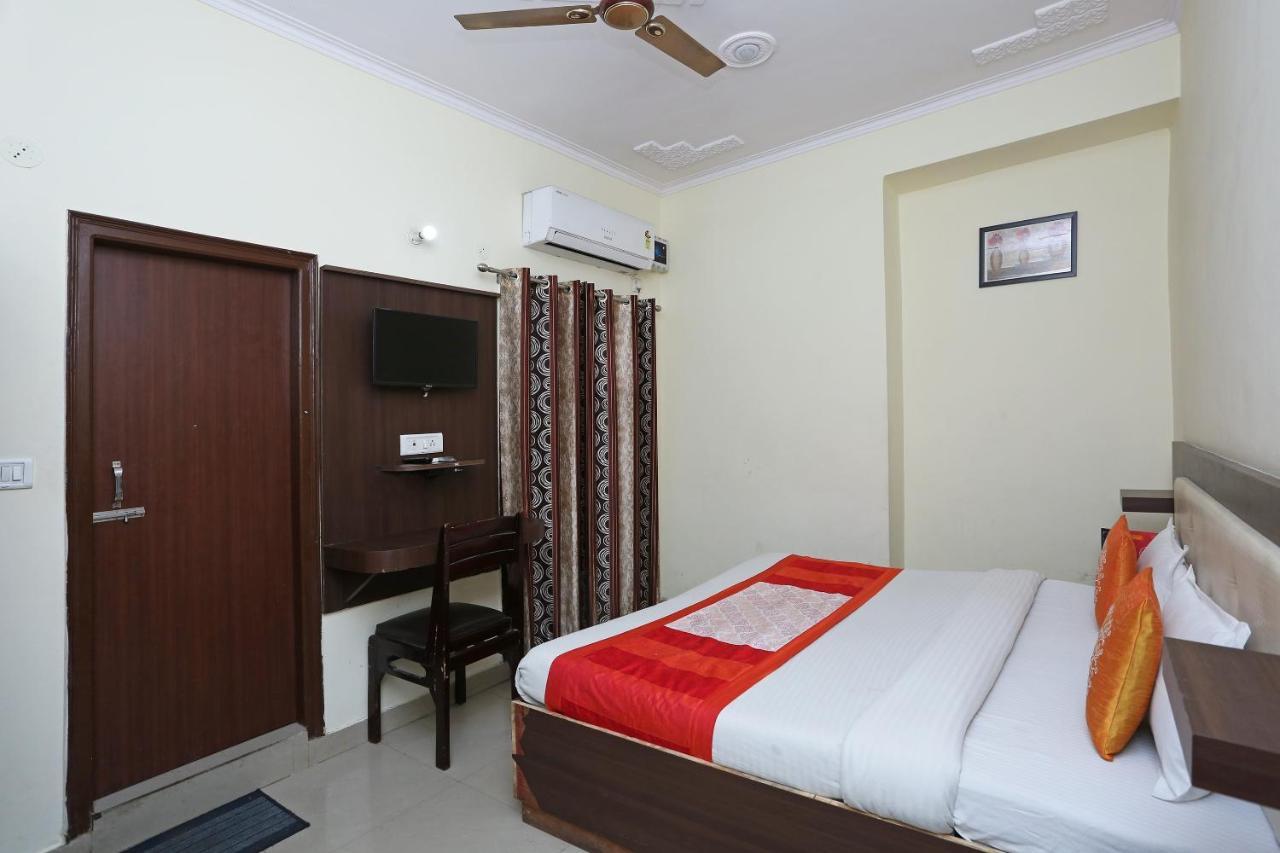 Oyo 5424 Pushpanjali Residency Hotell Dehradun Exteriör bild